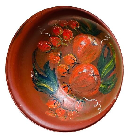 Vintage 60s Hand Painted Apple design enamel bowl wall hanging - Picture 3 of 7